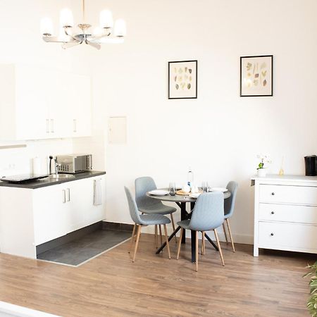 Apartment Wiesbaden Mitte, Zentral Am Park, Congresscenter 5 Min, Bahnhof 10Min Esterno foto