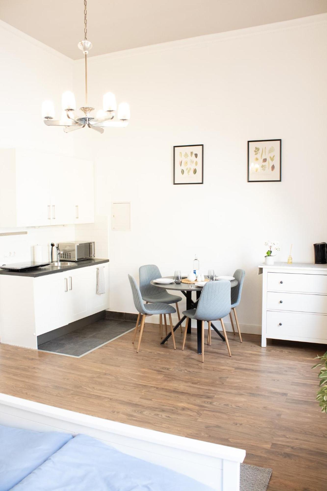 Apartment Wiesbaden Mitte, Zentral Am Park, Congresscenter 5 Min, Bahnhof 10Min Esterno foto